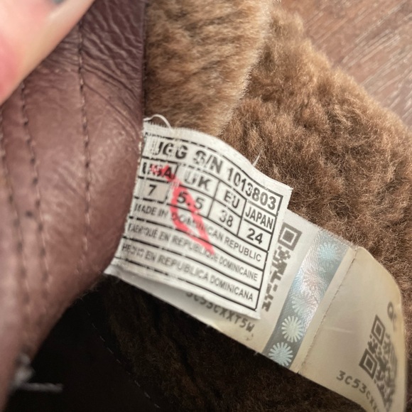 UGG size 7 leather and shearling boots - Picture 13 of 13